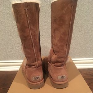 Ugh tall boots - Bailey Button